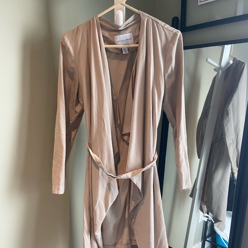 Flowing knee length trench